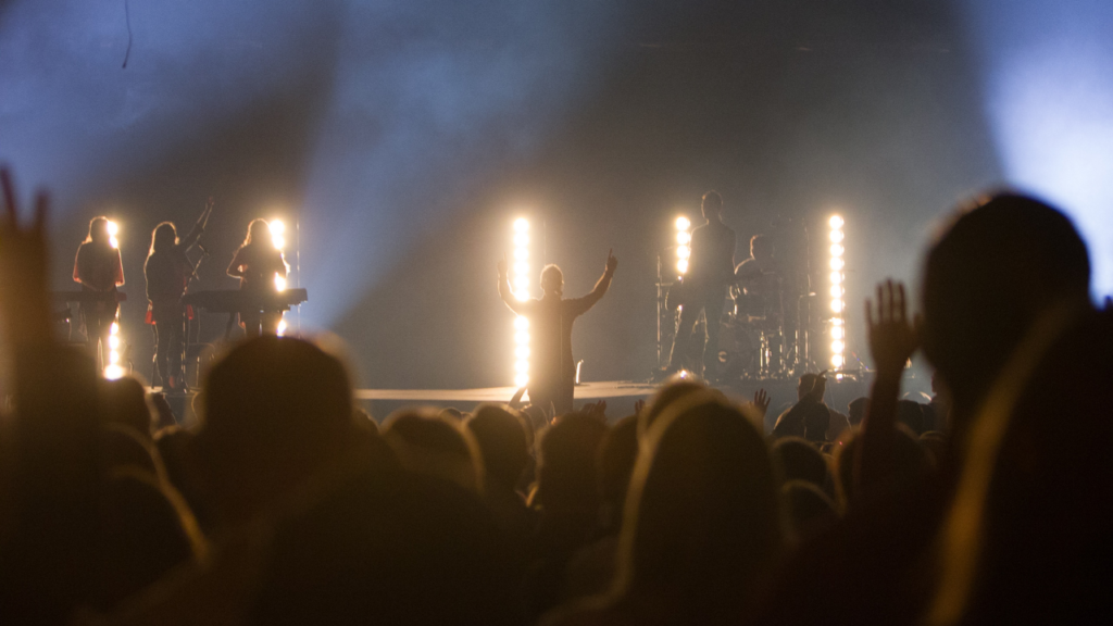 芸名と本名の違いに隠された“戦略”とは？