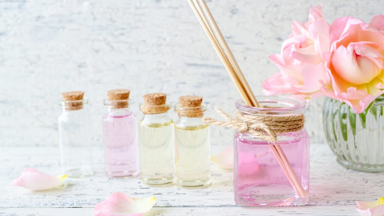 自然な香りの部屋づくり｜癒し効果バツグンのアロマと植物の選び方ガイド