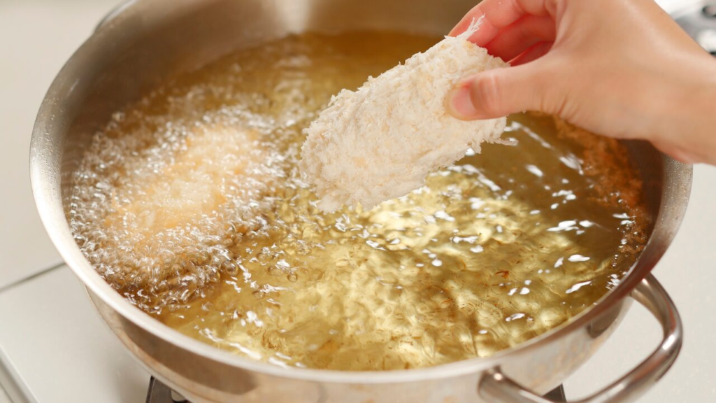 油の使い回しは何回まで？安全に使える目安と正しい保存方法を徹底解説！