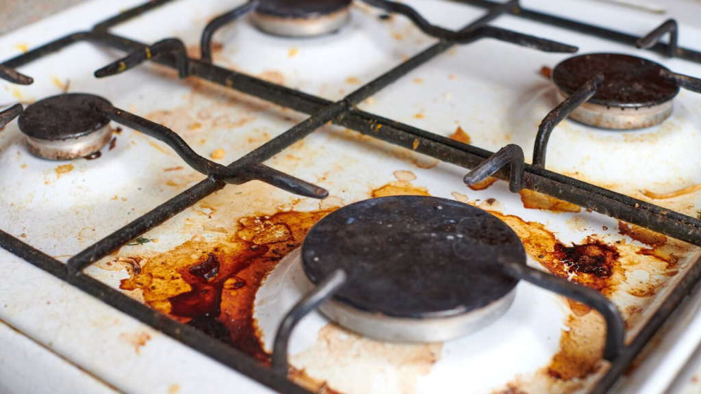 コンロの油汚れを落とす方法｜重曹＆セスキ炭酸ソーダでピカピカにする裏ワザ集