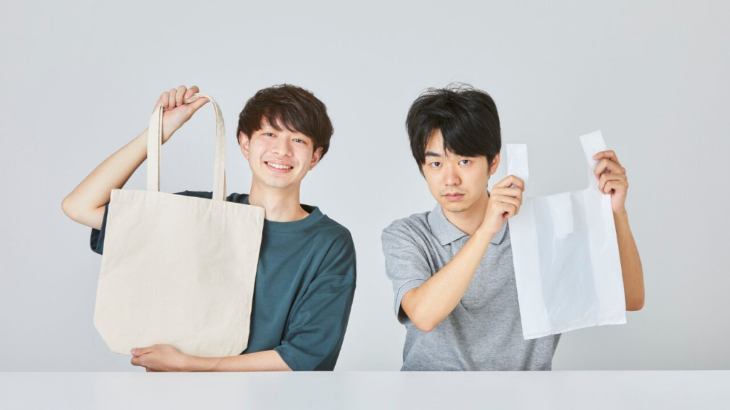 レジ袋の正式名称って知ってる？由来や意外な雑学をわかりやすく解説