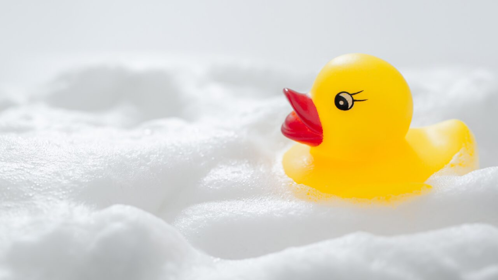 重さと浮力のバランスを身近な例でイメージしよう