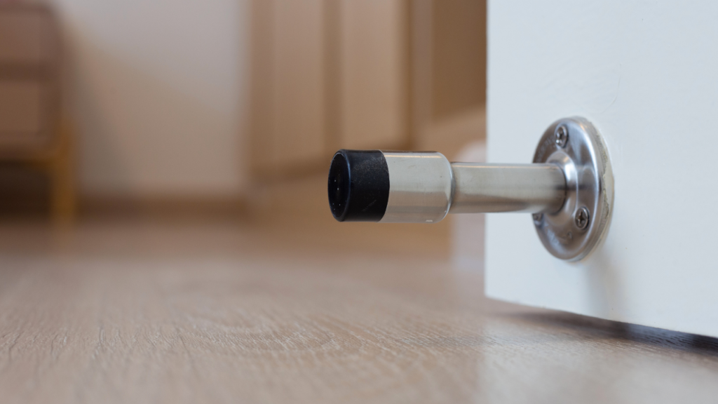 ドアの下に隙間があるのはなぜ？｜換気・安全・建築に隠された理由とは