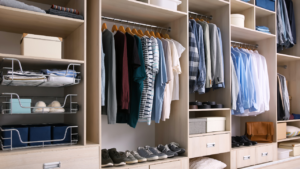 夏整理整頓をスッキリ!プロが教える夏服収納のコツ5選|かさばる服もスッキリ収まる秘訣とは?
