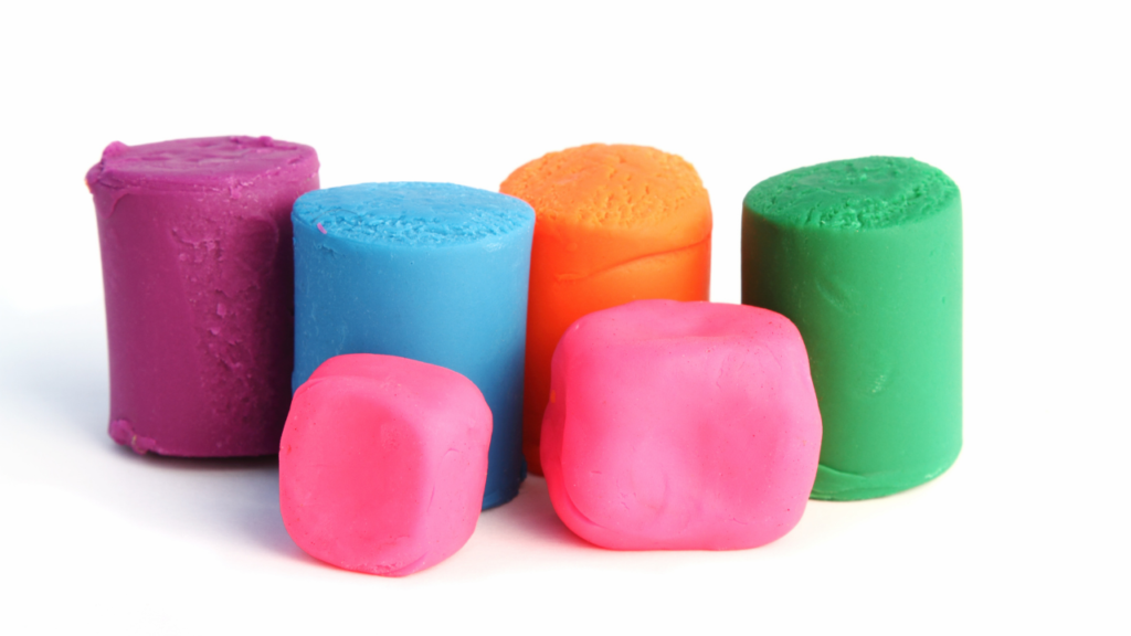 粘土の乾燥スピードは何で決まる？主要素材ごとの特徴を徹底比較！