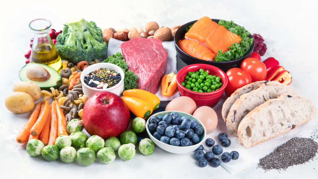 【保存版】食費を節約しつつ栄養バランスもキープ!1週間献立の工夫術まとめ