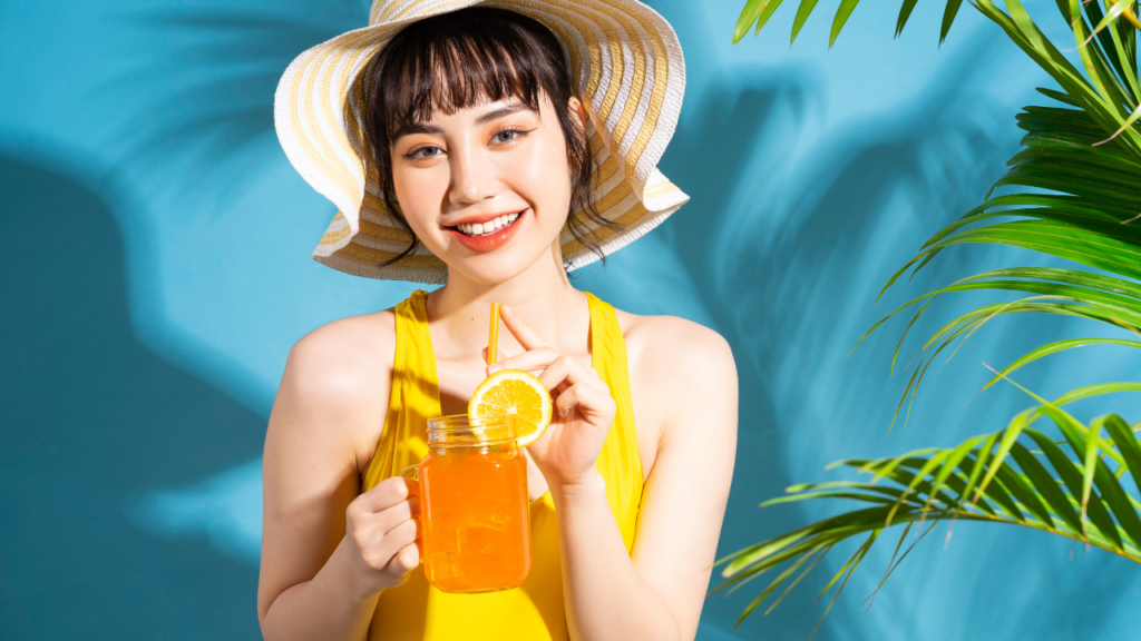 麦わら帽子×髪型アレンジで印象チェンジ