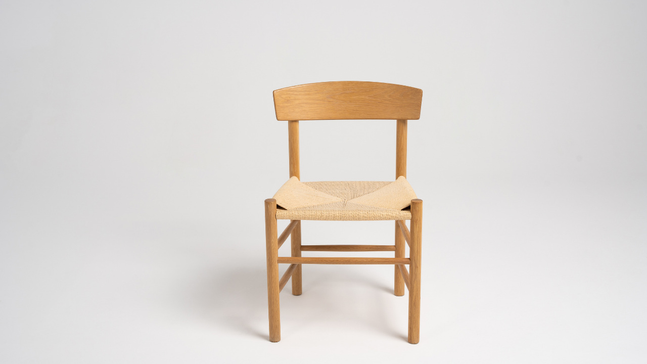 椅子がガタガタする原因と直し方｜100均グッズで簡単に直せる方法も紹介！