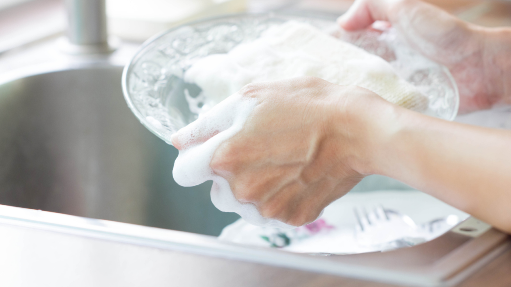 疲れにくい「食器洗いの姿勢・環境」もチェック!