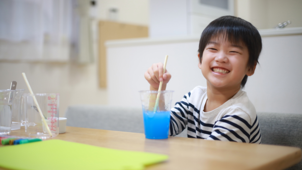 実験してみよう！スライムが色を変える瞬間を観察しよう