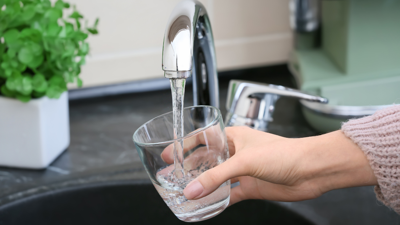 水道水のお湯がまずいのはなぜ?原因と今すぐできる対策&美味しく飲むコツ