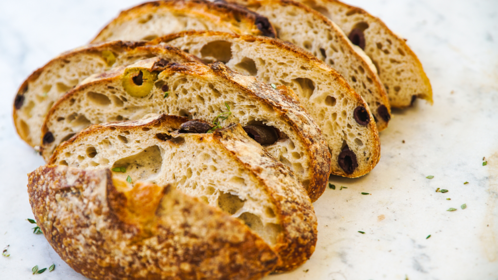 科学的に検証！パンを柔らかく戻す方法とは