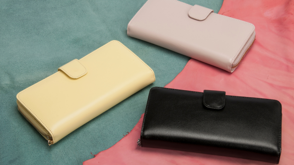 まとめ｜財布の置き方や向きで、日々の金運を底上げしよう