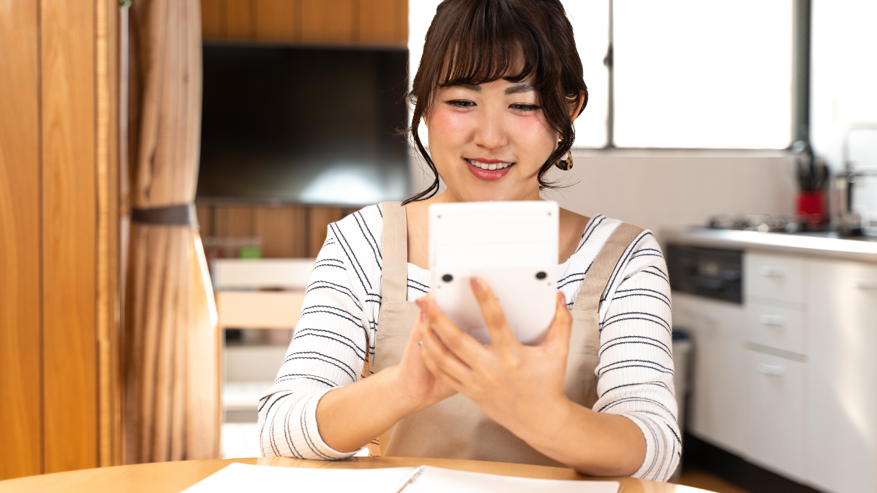 ズボラでもできる家計管理のコツ10選｜三日坊主でも自然に貯まる“ゆる節約術”