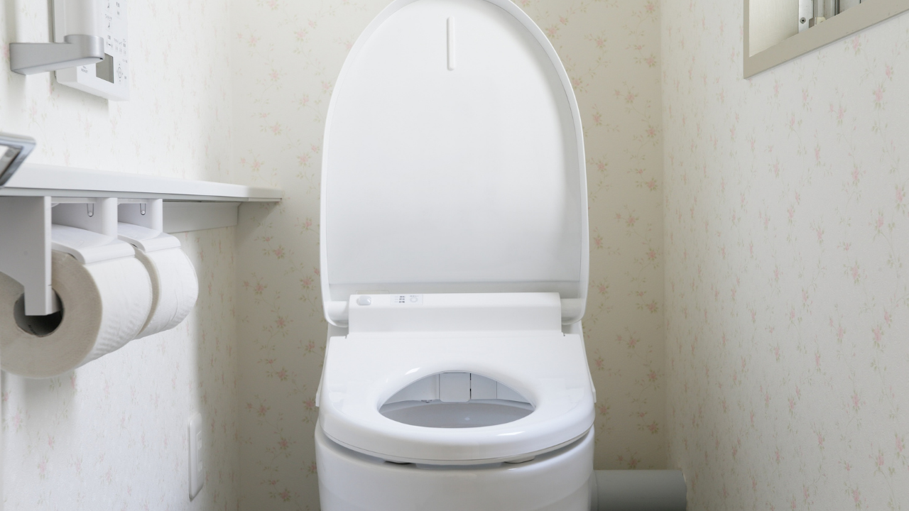 【保存版】トイレ掃除を楽にする便利アイテム15選|放置でピカピカになる最新グッズ&使い方ガイド