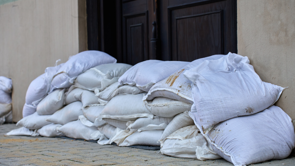 災害時に役立つ生活の豆知識20選｜いざという時に困らない！家庭でできる防災アイデア集【保存版】